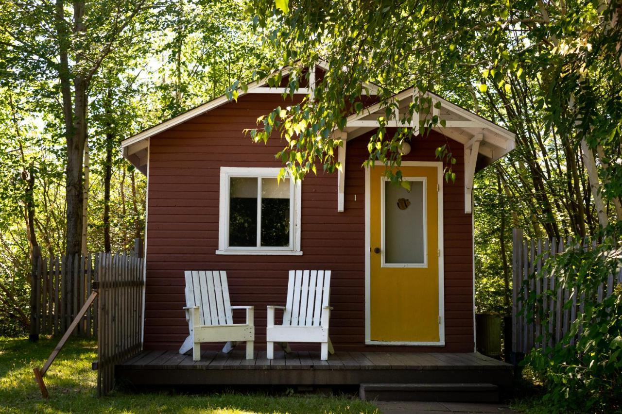 Complexe D'Hebergement La Maison Touristique Dugas Caraquet Eksteriør bilde