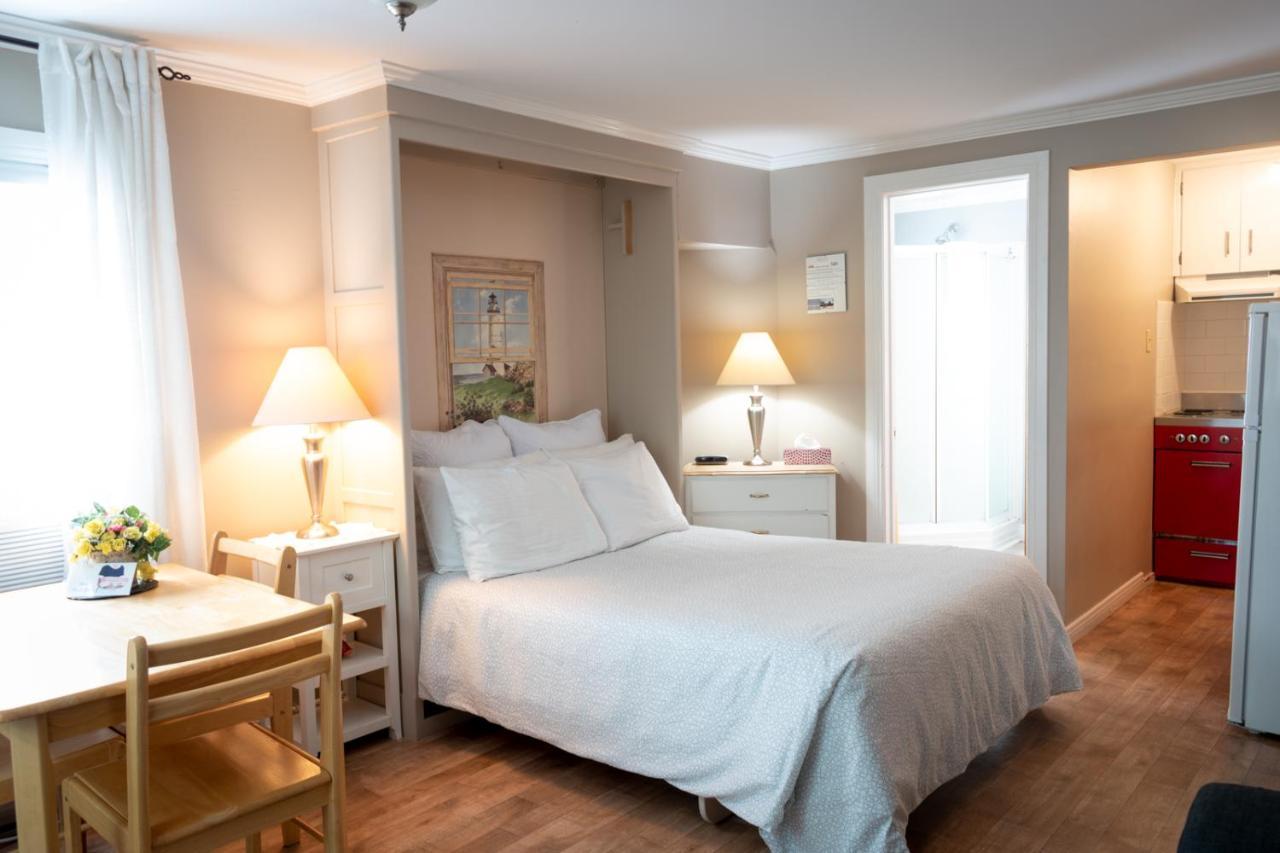 Complexe D'Hebergement La Maison Touristique Dugas Caraquet Eksteriør bilde