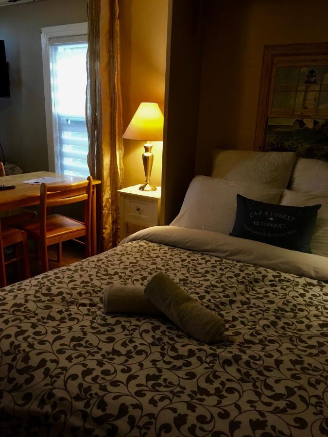Complexe D'Hebergement La Maison Touristique Dugas Caraquet Eksteriør bilde